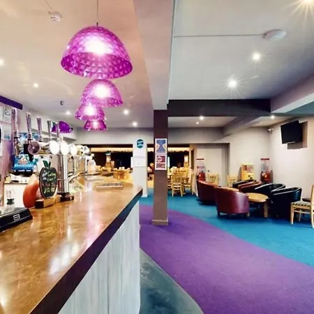 Newquay Bay Sandy Toes - Pet Friendly Chalet Newquay (Cornwall)